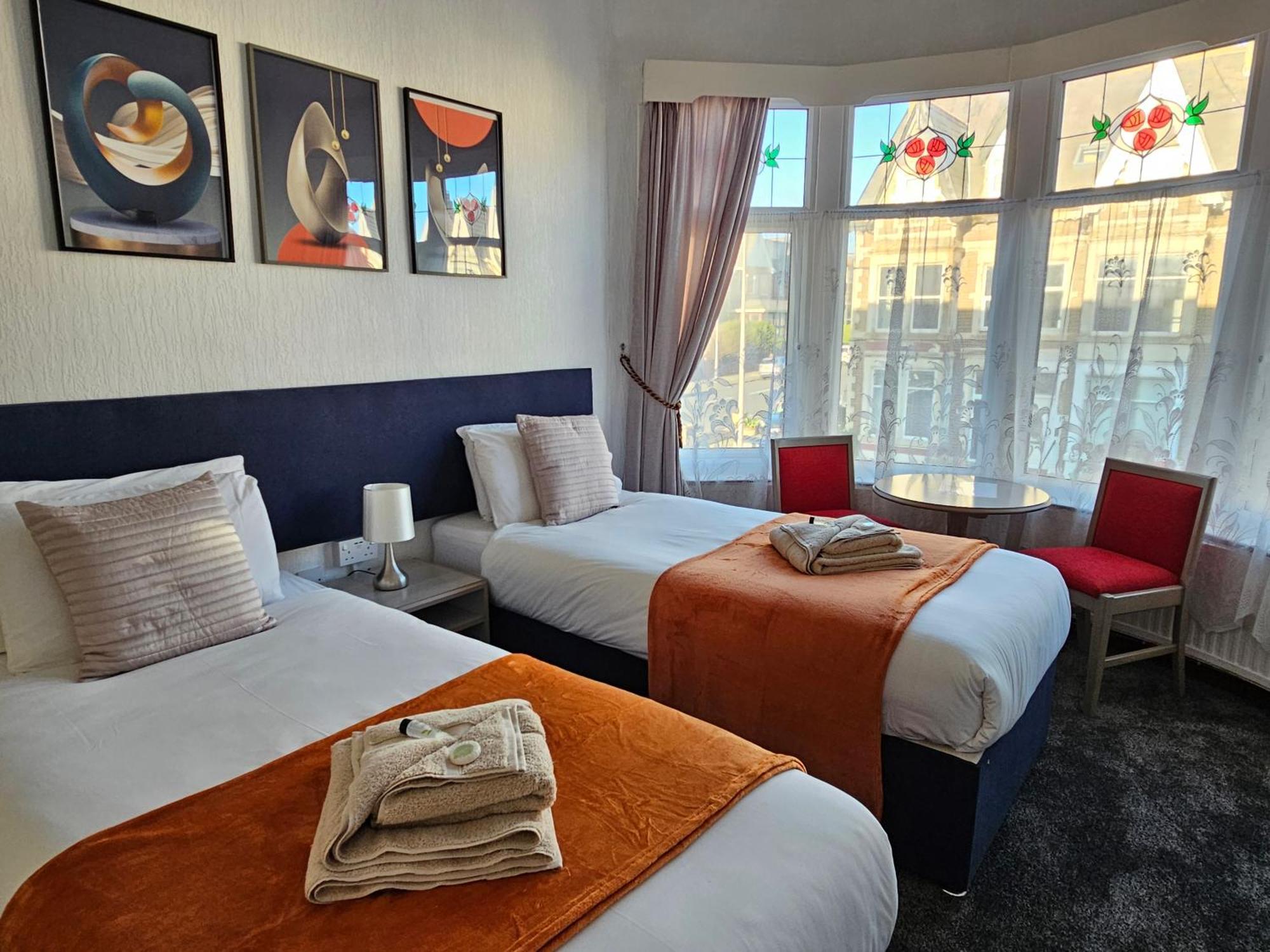 Collingwood Hotel Blackpool Bagian luar foto